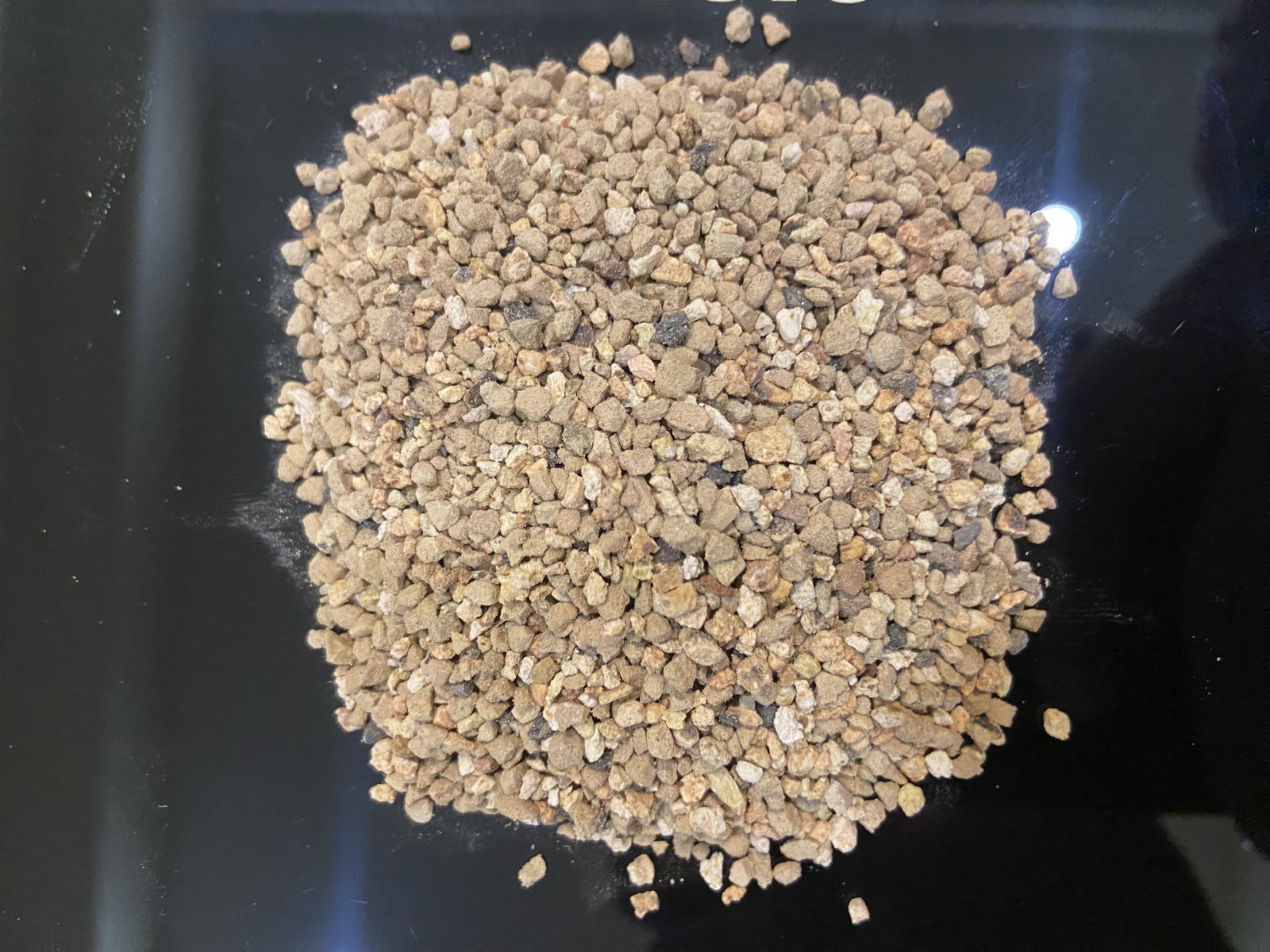 BED MATERIAL FOR BOILER (CRUSHED BRICKS BED MATERIAL) PARTICLE SIZE: 0.85 MM TO 2.36 MM